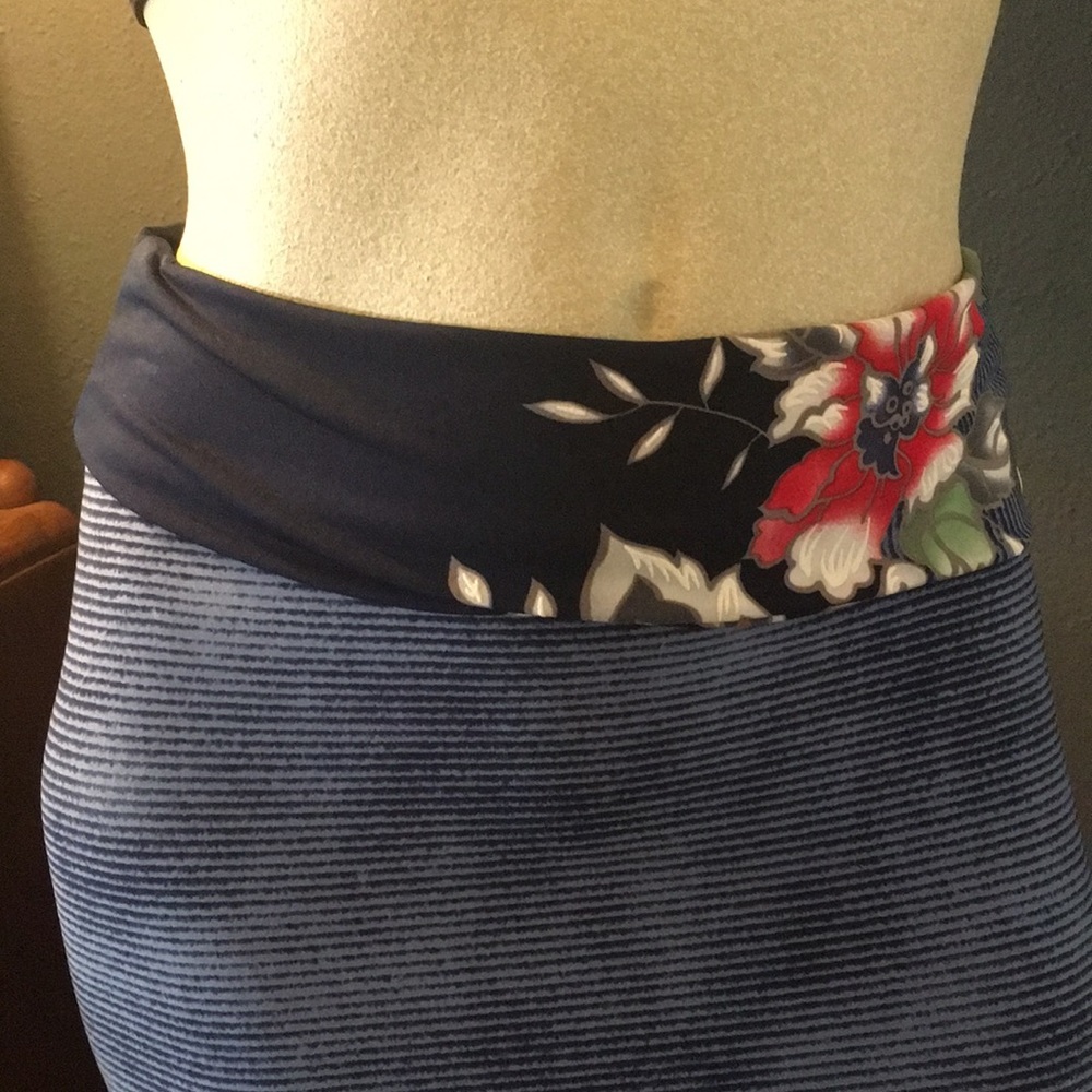 NWT Navy Floral & Stripe Maxi Skirt - Picture 5 of 8